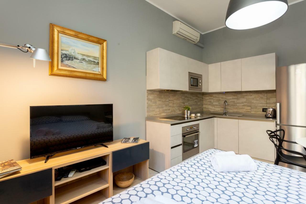 The Best Rent - Cozy Studio Apartment In Milan Downtown Exteriör bild