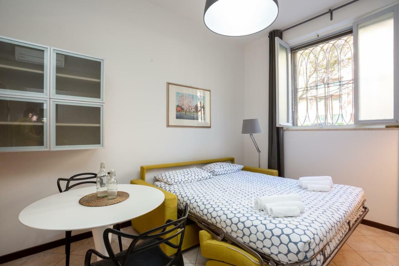 The Best Rent - Cozy Studio Apartment In Milan Downtown Exteriör bild